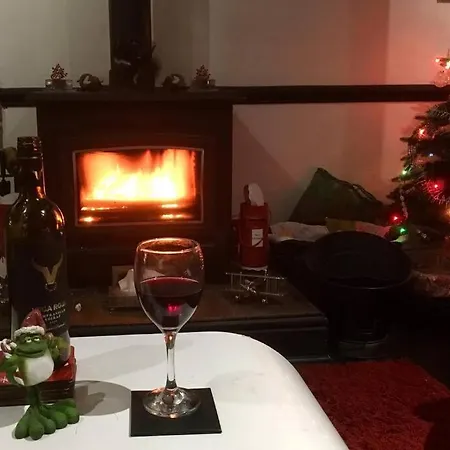 Coach House Workshop Holiday home Cowling